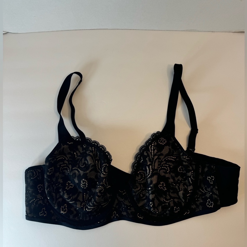 SOMA Black Lace Enticing Lift Full Coverage 36B Bra